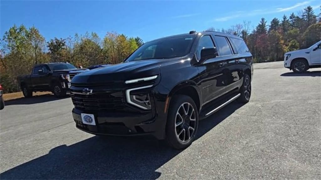 New 2025 Chevrolet Suburban RST SUV