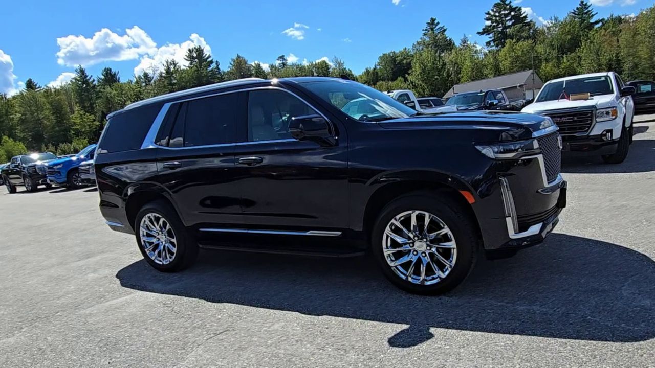 2021 Cadillac Escalade Premium Luxury photo 2