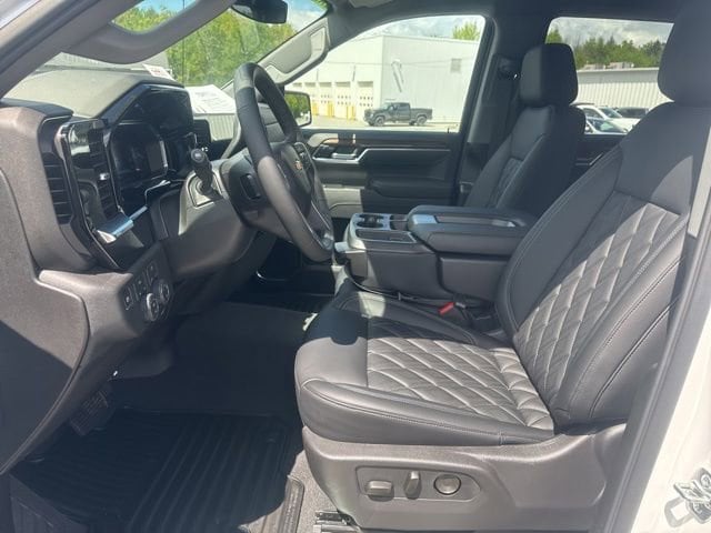 2026 Chevrolet Silverado 1500 LT - Photo 15