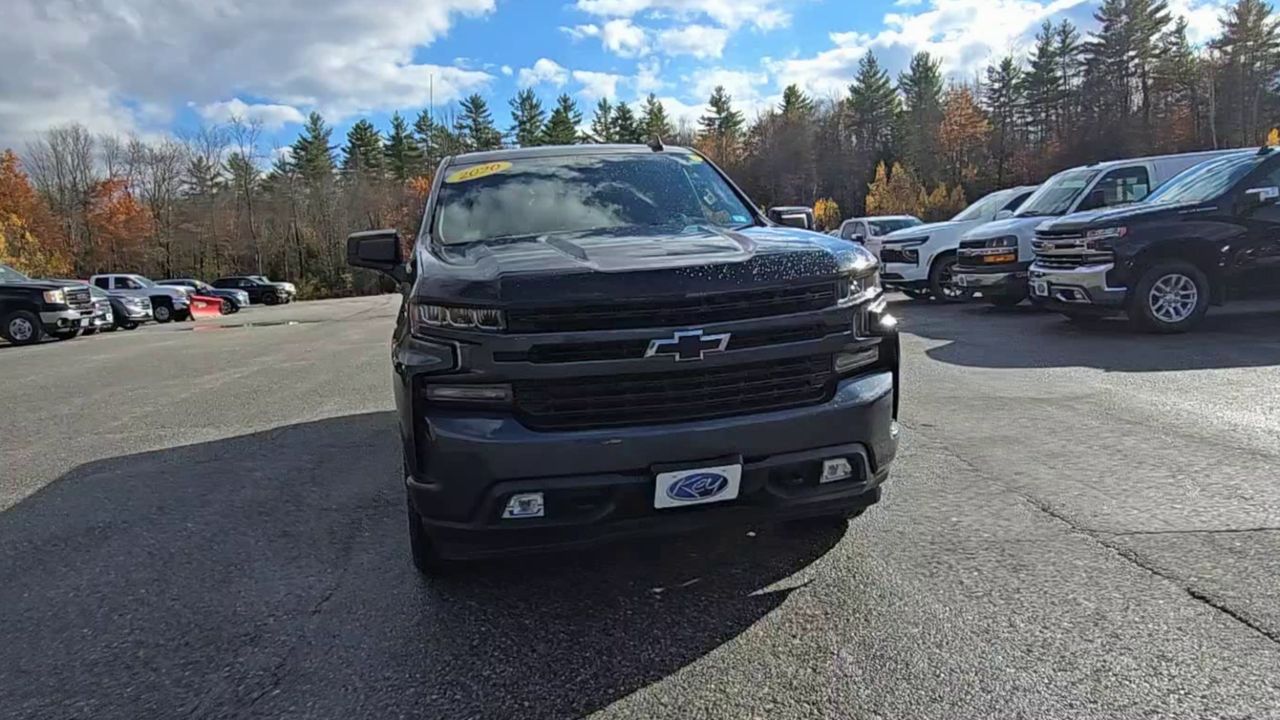 2020 Chevrolet Silverado 1500 RST photo 3