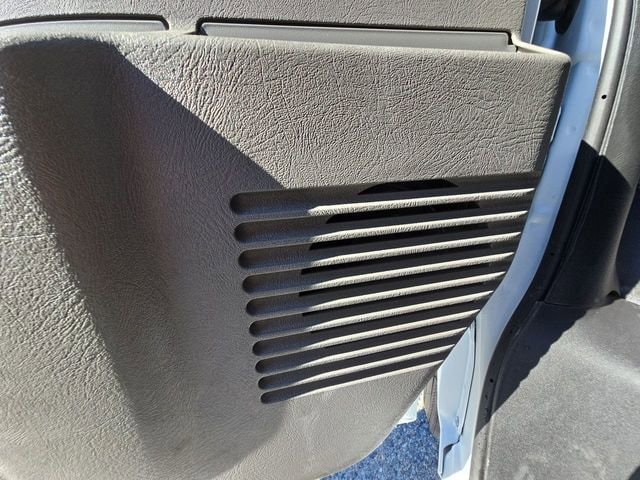 2025 Chevrolet Express Cargo Work Van - Photo 23