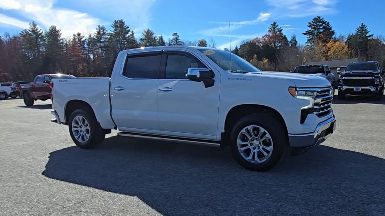 2022 Chevrolet Silverado 1500 LTZ photo 2