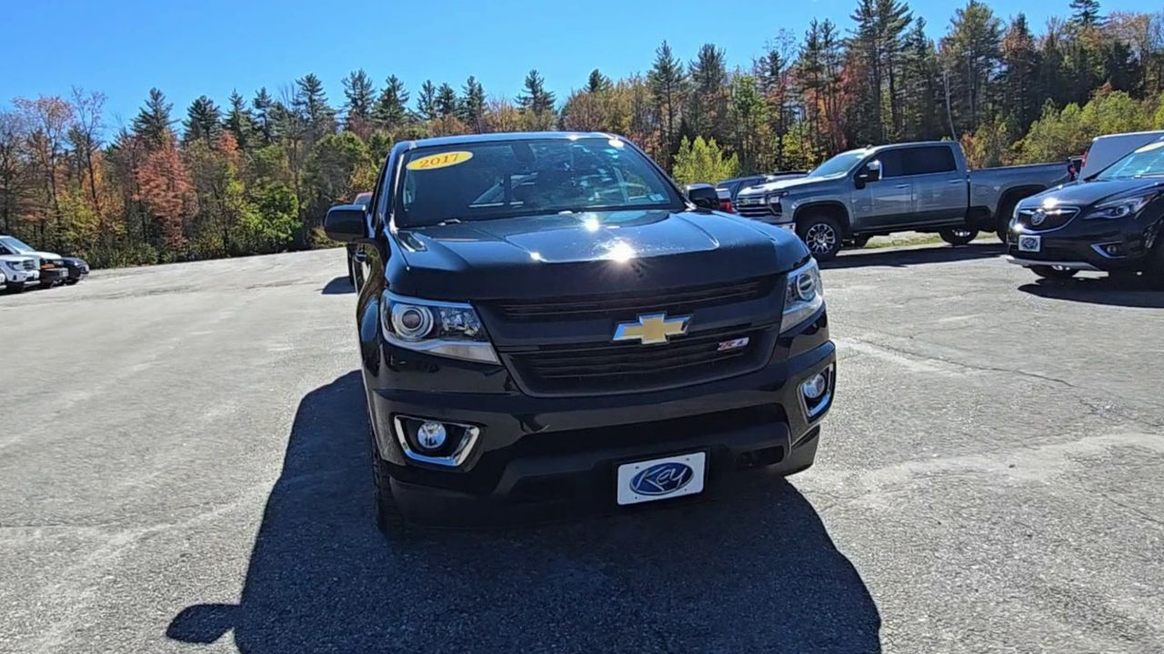2017 Chevrolet Colorado Z71 photo 3