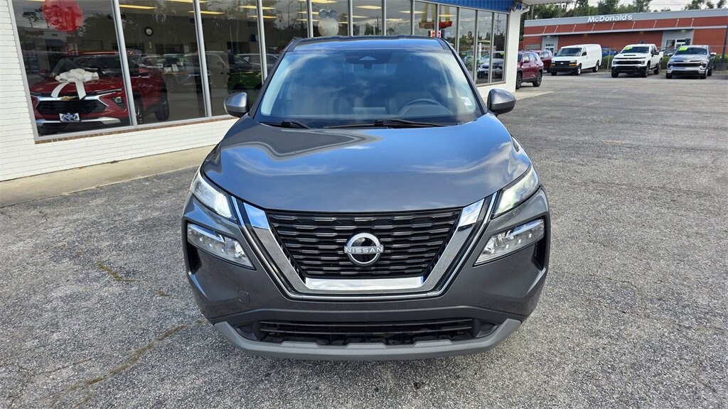 Used 2023 Nissan Rogue SV