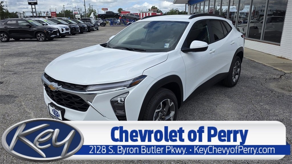 2025 Chevrolet Trax LT's photo