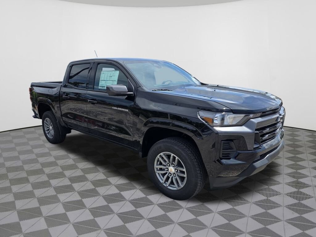New 2025 Chevrolet Colorado WT/LT Truck