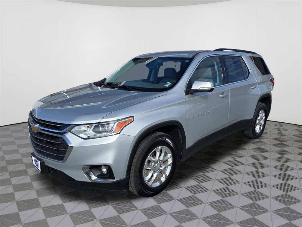 2021 Chevrolet Traverse Cloth photo 2