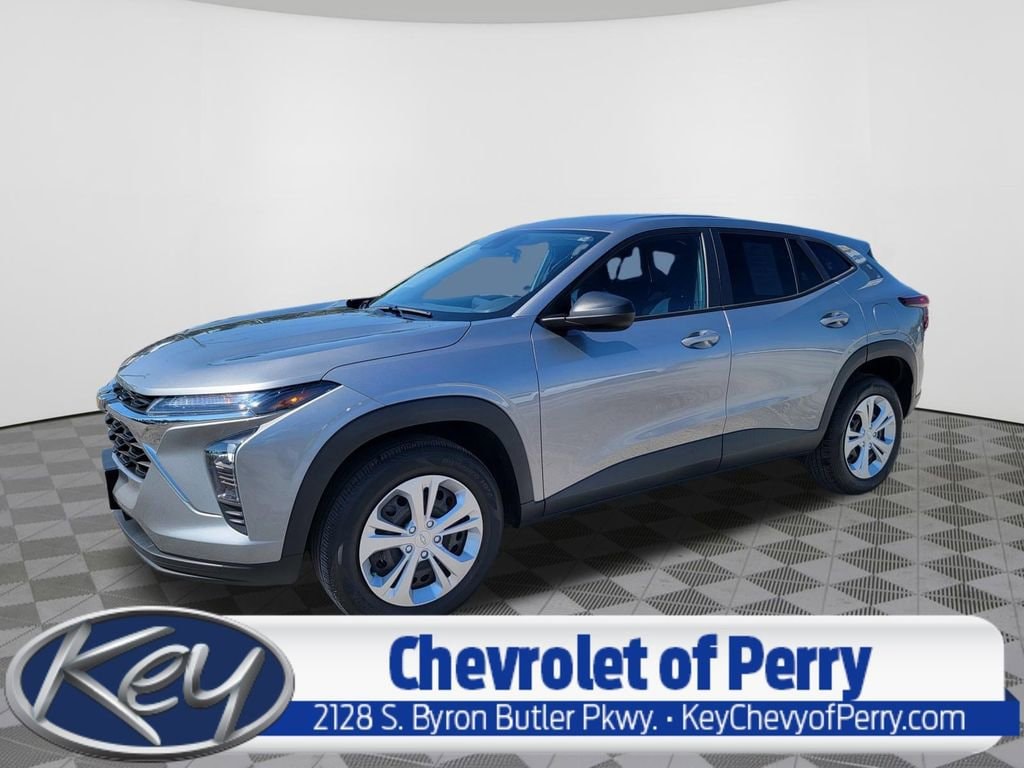 2024 Chevrolet Trax LS's photo