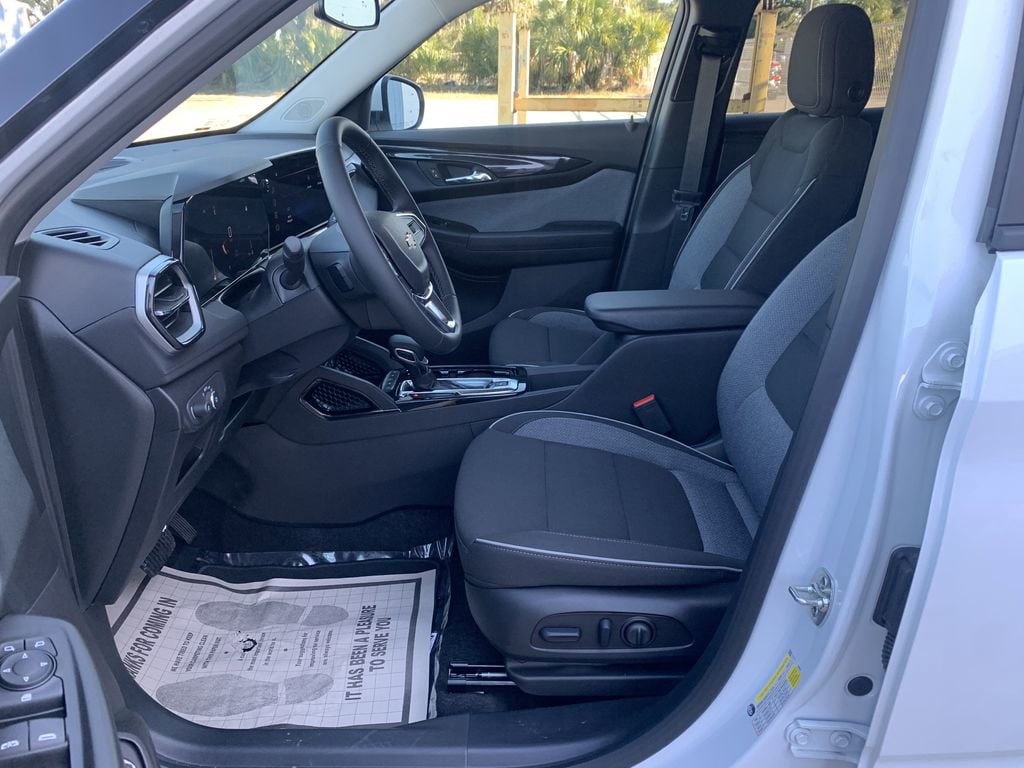 2025 Chevrolet Trailblazer LT - Photo 14