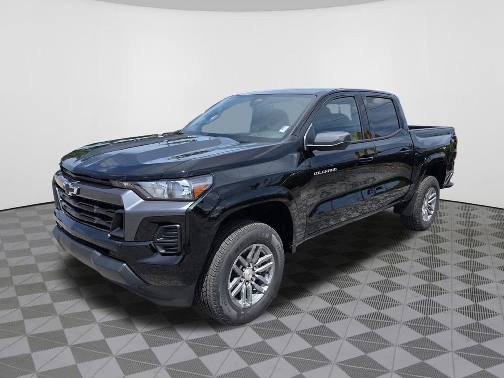 New 2025 Chevrolet Colorado WT/LT Truck