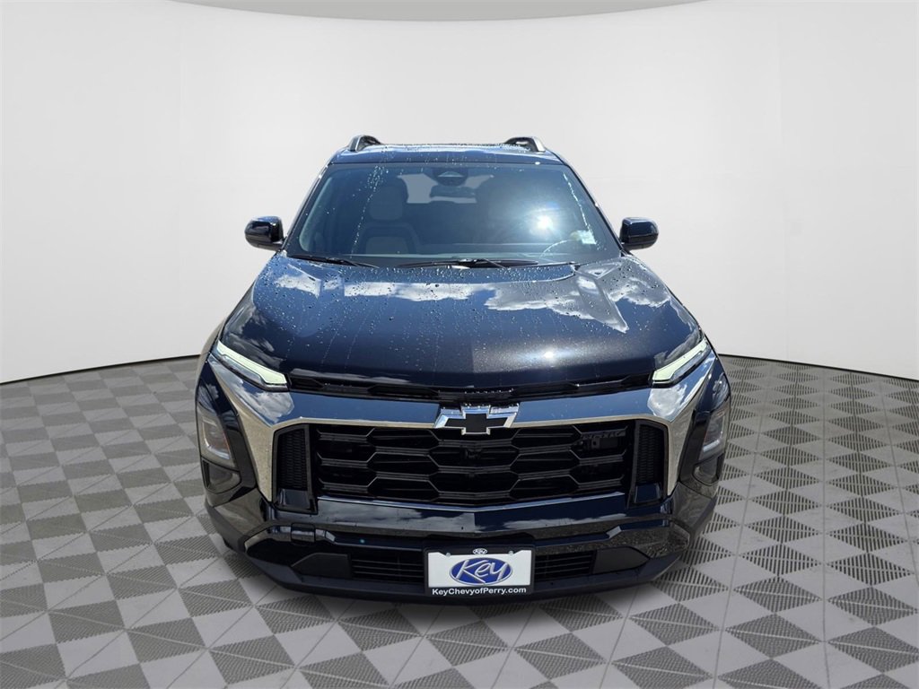 2026 Chevrolet Equinox ACTIV photo 2