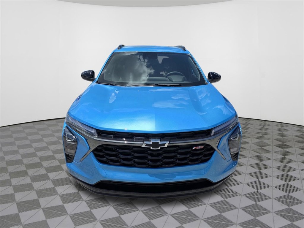 2025 Chevrolet Trax photo 3