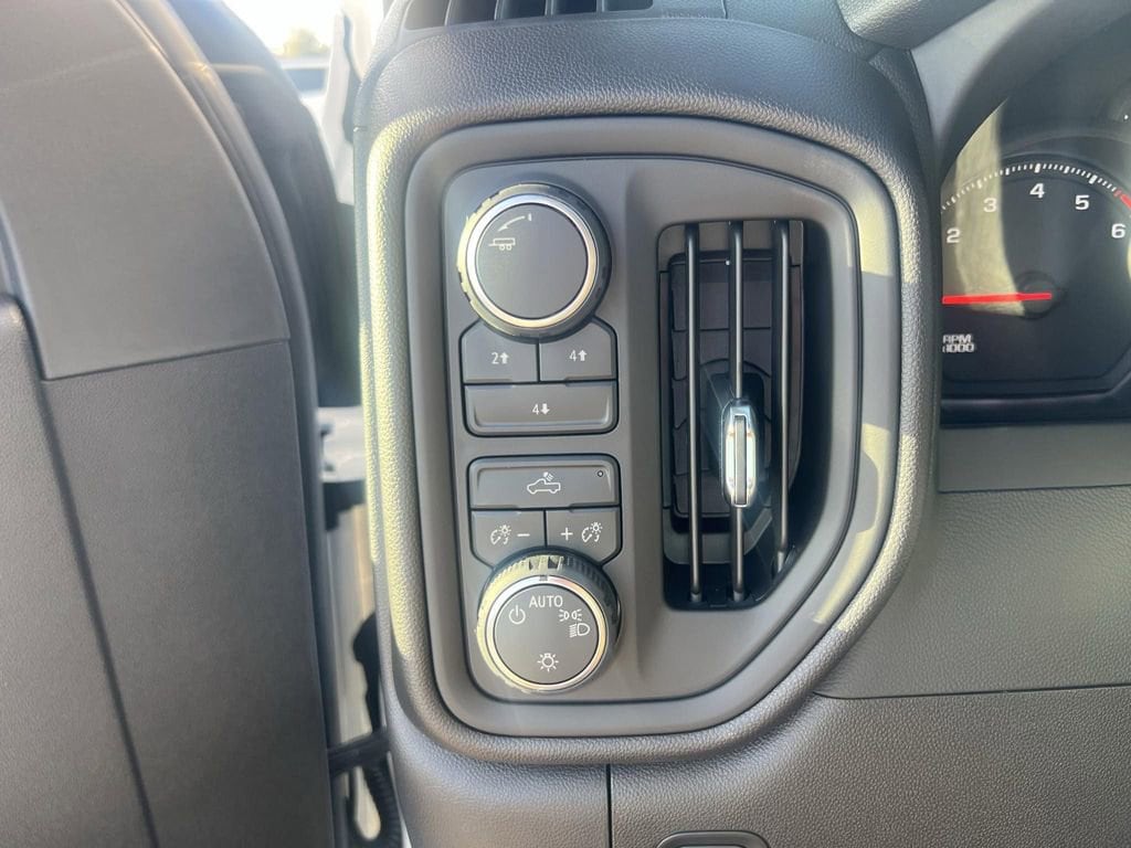 2026 Chevrolet Silverado 2500 HD Custom - Photo 22