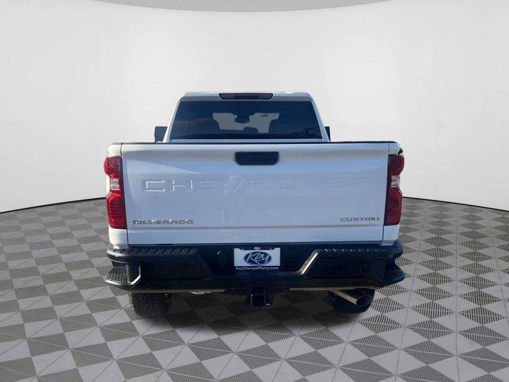 2026 Chevrolet Silverado 2500 HD Custom - Photo 9