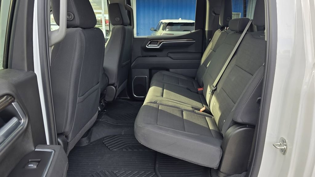 2025 Chevrolet Silverado 1500 LT - Photo 16