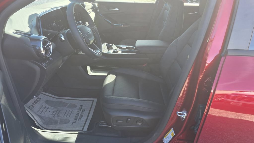 2026 Chevrolet Equinox LT - Photo 12