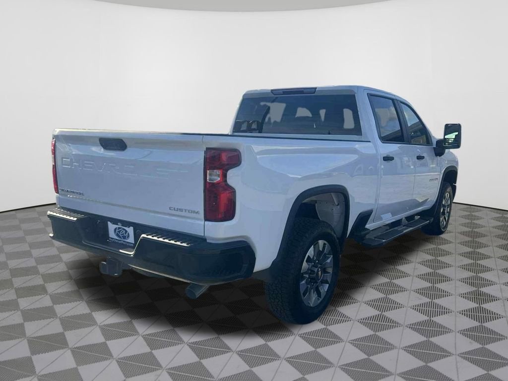 2026 Chevrolet Silverado 2500 HD Custom - Photo 8
