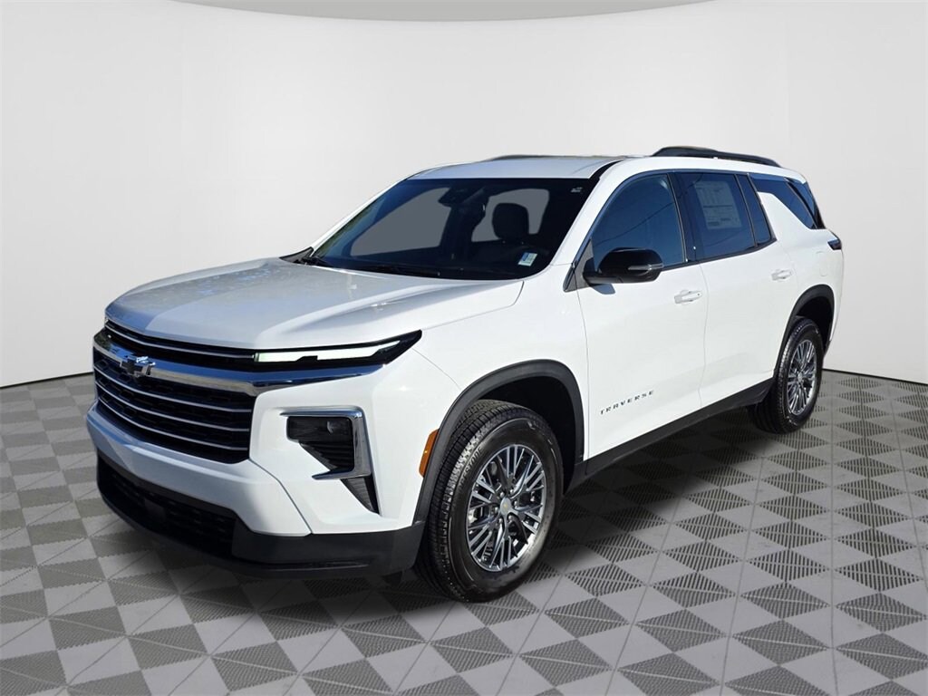Used 2025 Chevrolet Traverse LT SUV