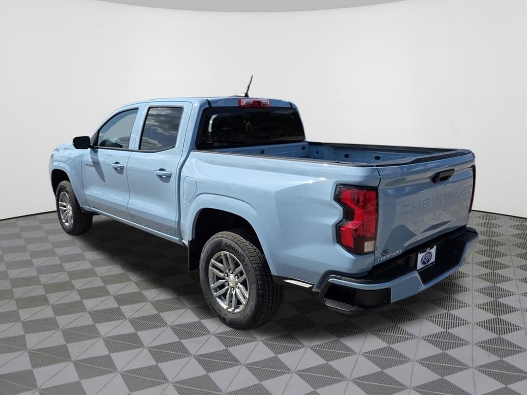 2025 Chevrolet Colorado LT - Photo 11
