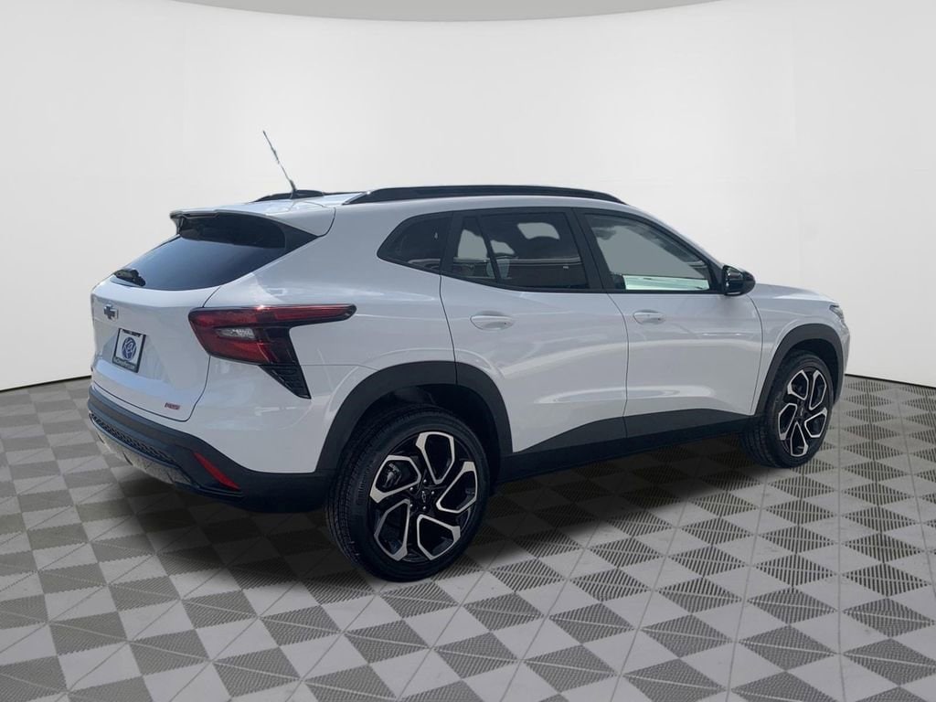 2026 Chevrolet Trax RS - Photo 8