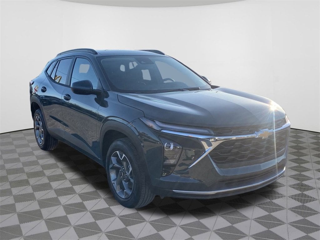 New 2026 Chevrolet Trax LT SUV