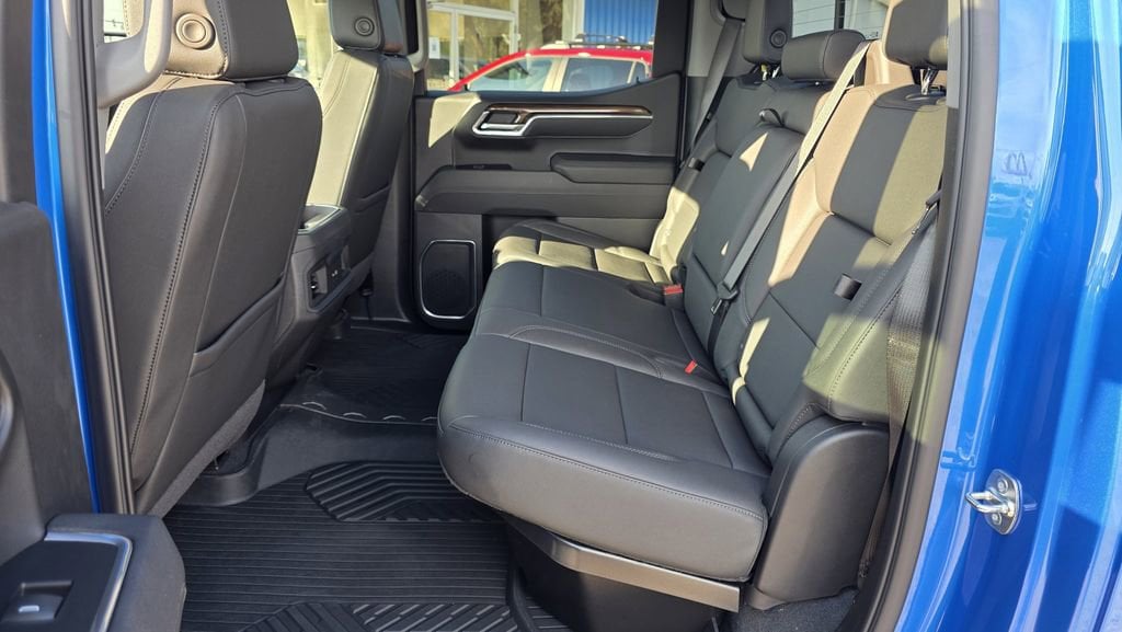 2025 Chevrolet Silverado 1500 LT Trail Boss - Photo 17