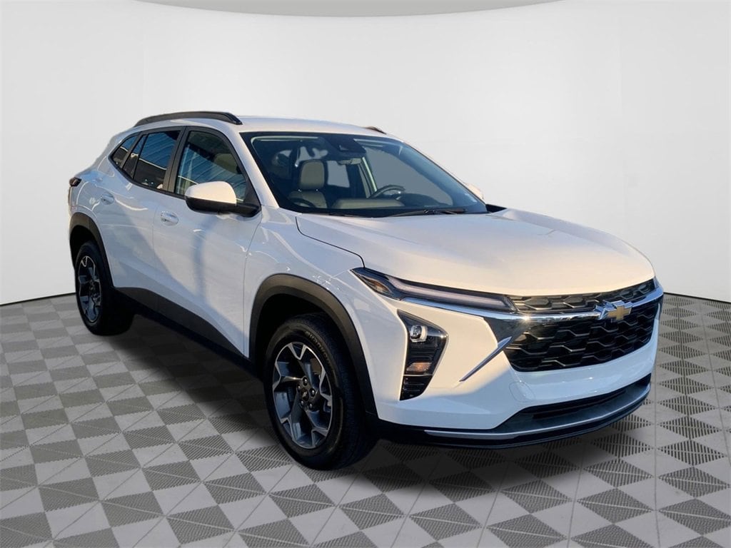 New 2026 Chevrolet Trax LT SUV