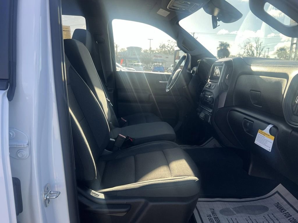 2026 Chevrolet Silverado 2500 HD Custom - Photo 6