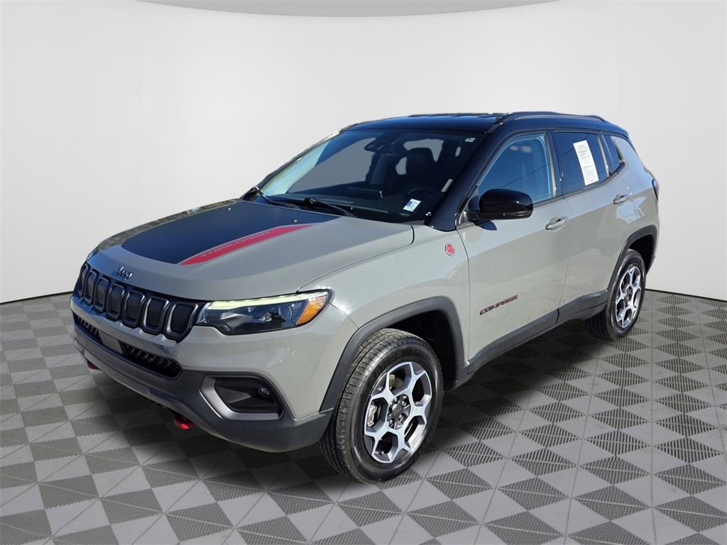 2022 Jeep Compass Trailhawk photo 2