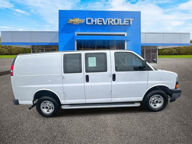 2023 GMC Savana Cargo Work Van - Photo 8