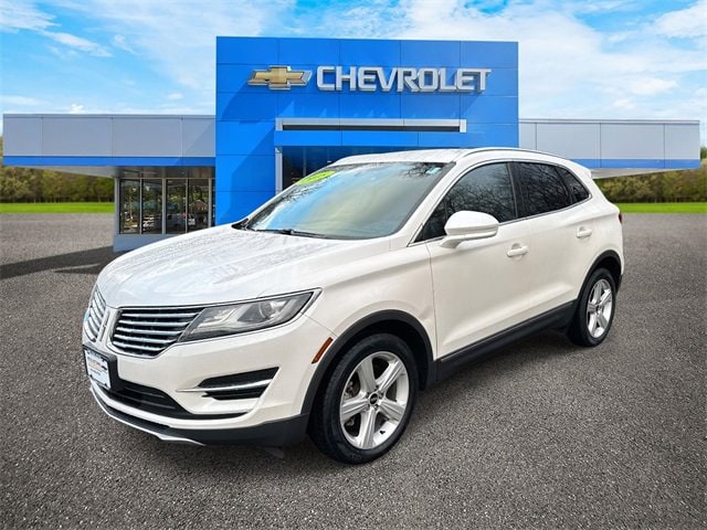2015 Lincoln MKC Base's photo