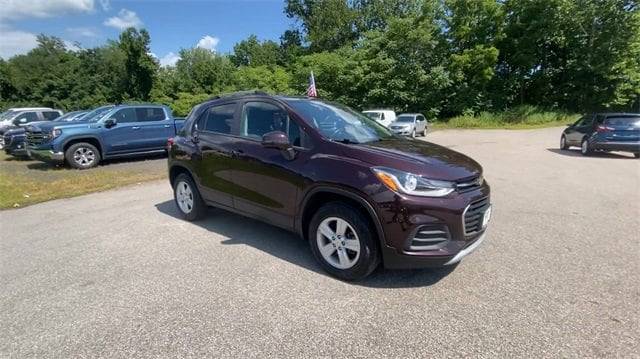 Used 2021 Chevrolet Trax LT with VIN KL7CJPSB1MB332487 for sale in Middletown, CT