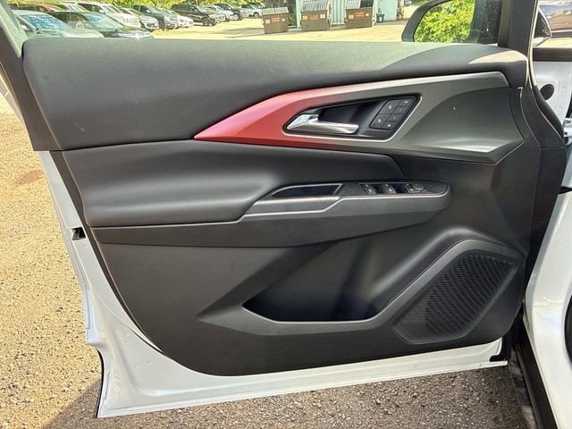 2025 Chevrolet Equinox EV RS - Photo 20