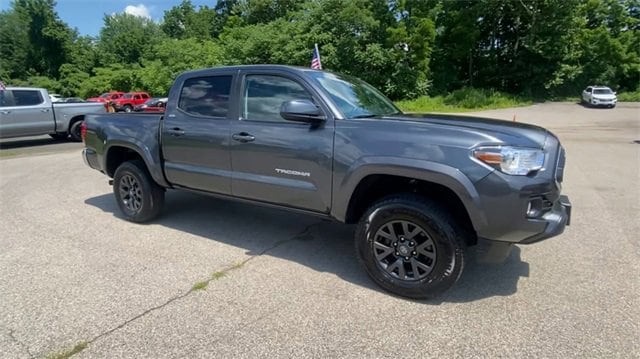 Used 2022 Toyota Tacoma SR with VIN 3TMCZ5AN0NM512372 for sale in Middletown, CT