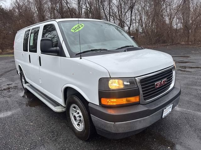 2023 GMC Savana Cargo Work Van - Photo 9