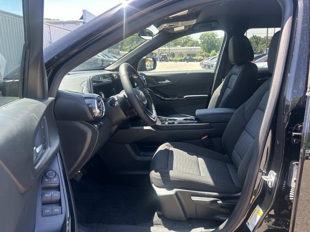 2026 Chevrolet Equinox LT - Photo 8