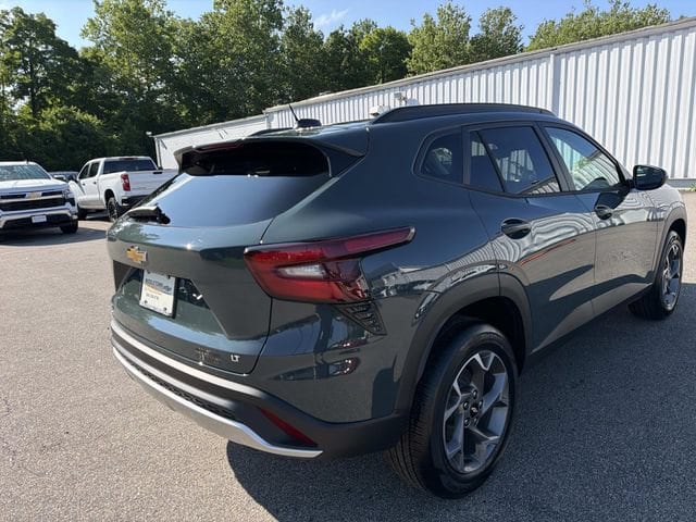 2026 Chevrolet Trax LT - Photo 6
