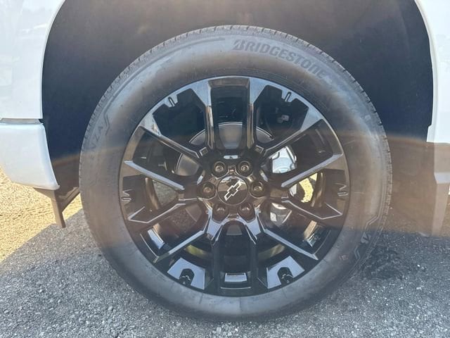 2025 Chevrolet Silverado 1500 RST - Photo 9