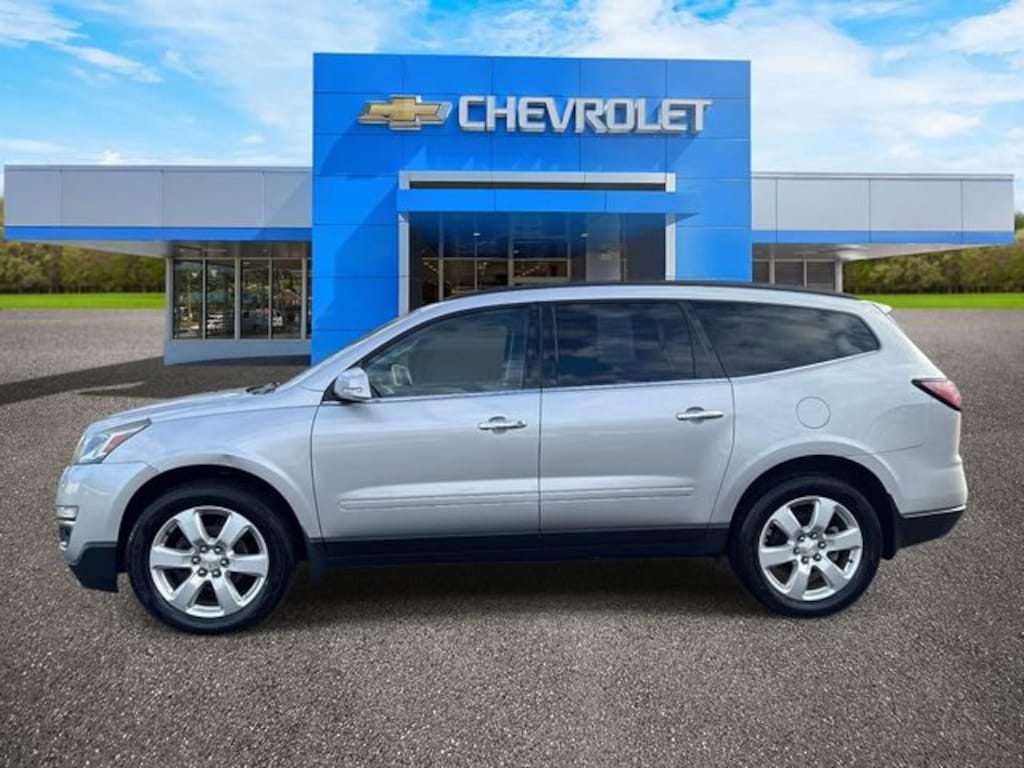Used 2017 Chevrolet Traverse LT SUV