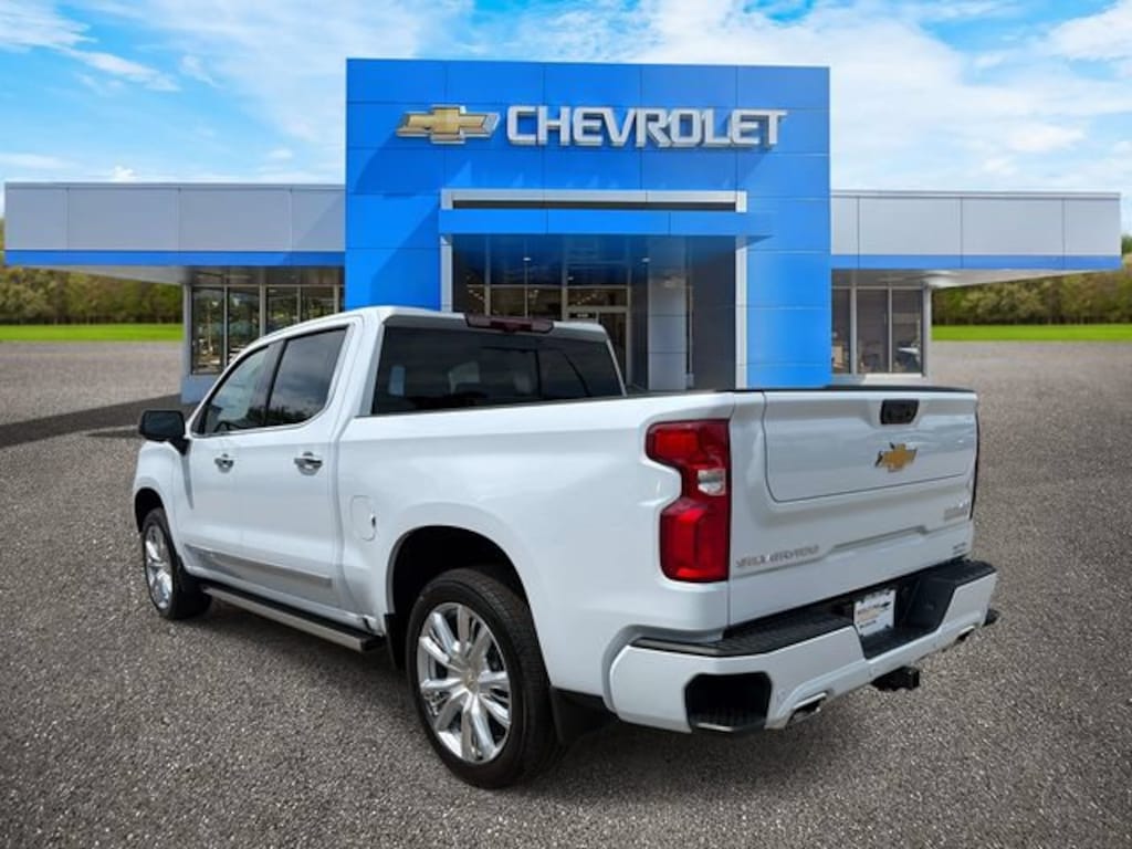 New 2026 Chevrolet Silverado 1500 High Country Truck