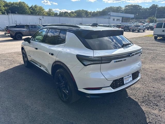 2025 Chevrolet Equinox EV RS - Photo 7