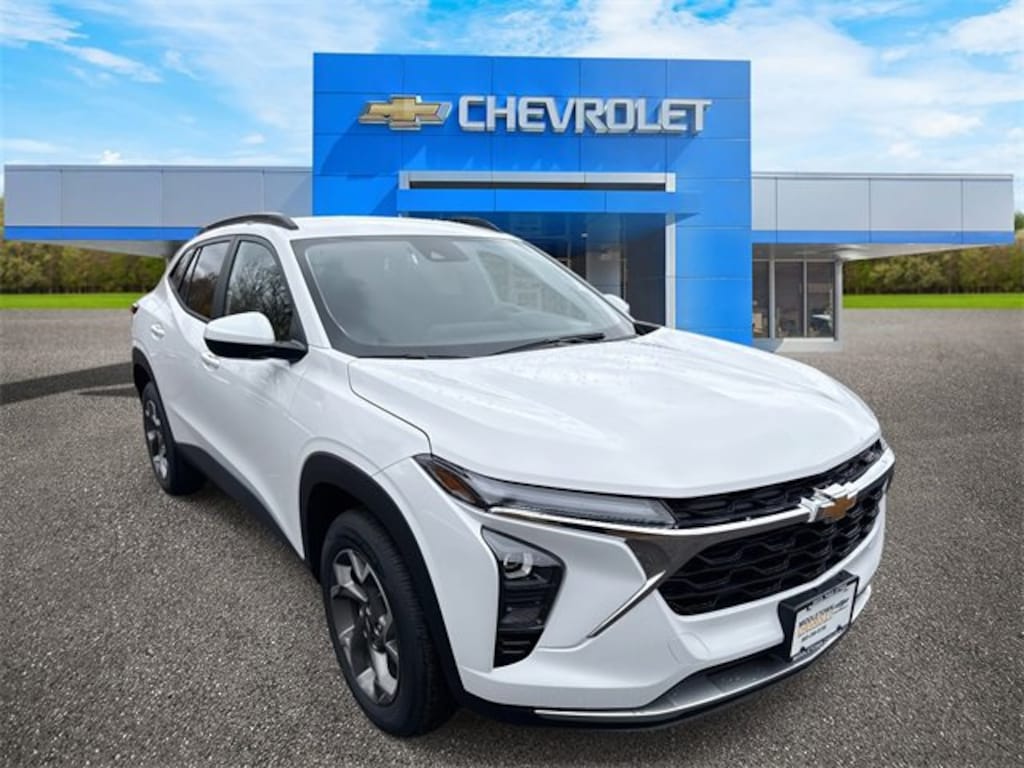 New 2025 Chevrolet Trax LT SUV