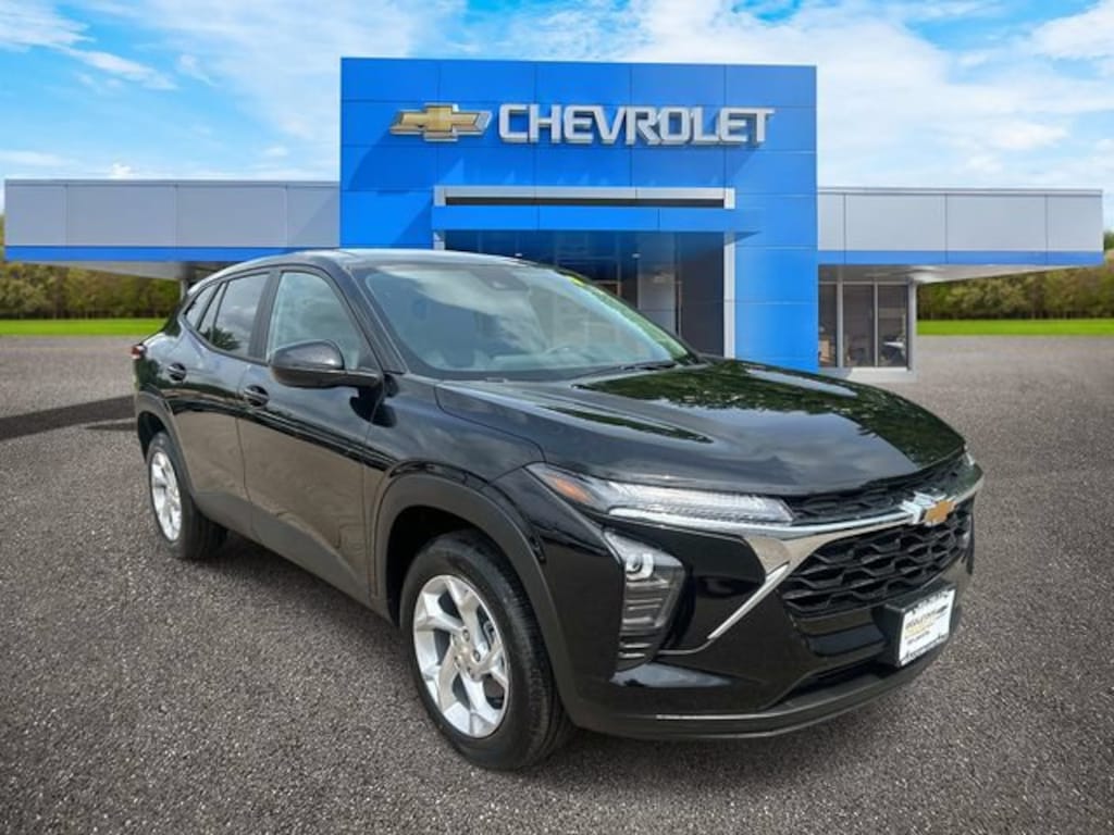 New 2026 Chevrolet Trax LS SUV