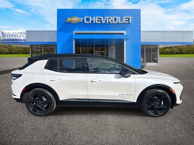 2025 Chevrolet Equinox EV RS - Photo 4