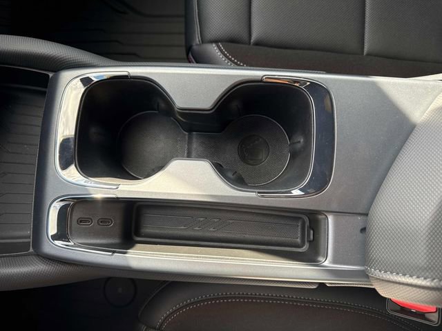 2025 Chevrolet Equinox EV RS - Photo 18