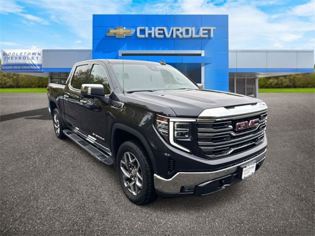 Used 2022 GMC Sierra 1500 SLT Truck