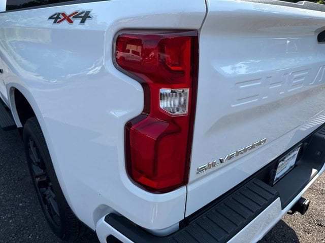 2025 Chevrolet Silverado 1500 RST - Photo 11