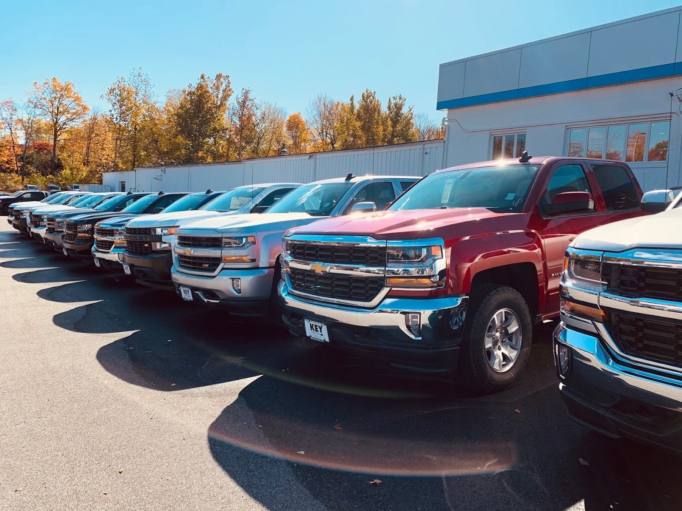 Why Buy From Middletown Chevrolet? A row of Chevys for sale at Middletown Chevrolet in Middletown, CT