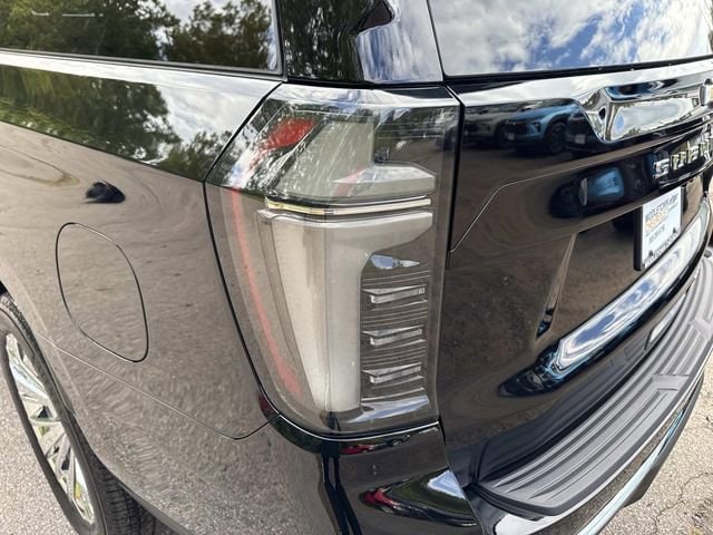 2025 Chevrolet Suburban Premier - Photo 11