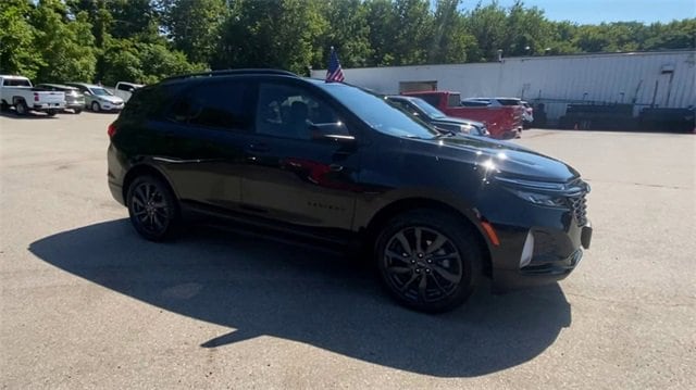 Used 2024 Chevrolet Equinox RS with VIN 3GNAXWEG6RL340169 for sale in Middletown, CT